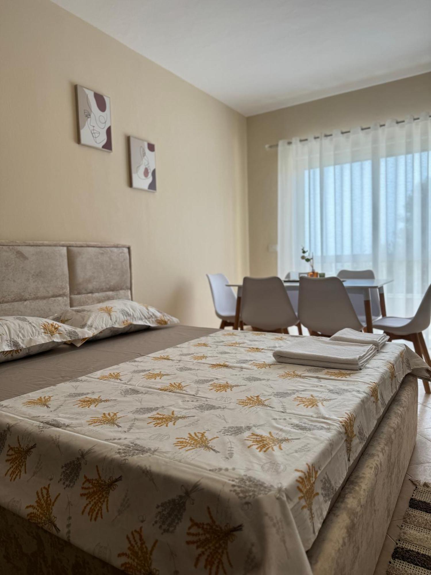 Sea & Gardenview Apartments Dıraç Dış mekan fotoğraf