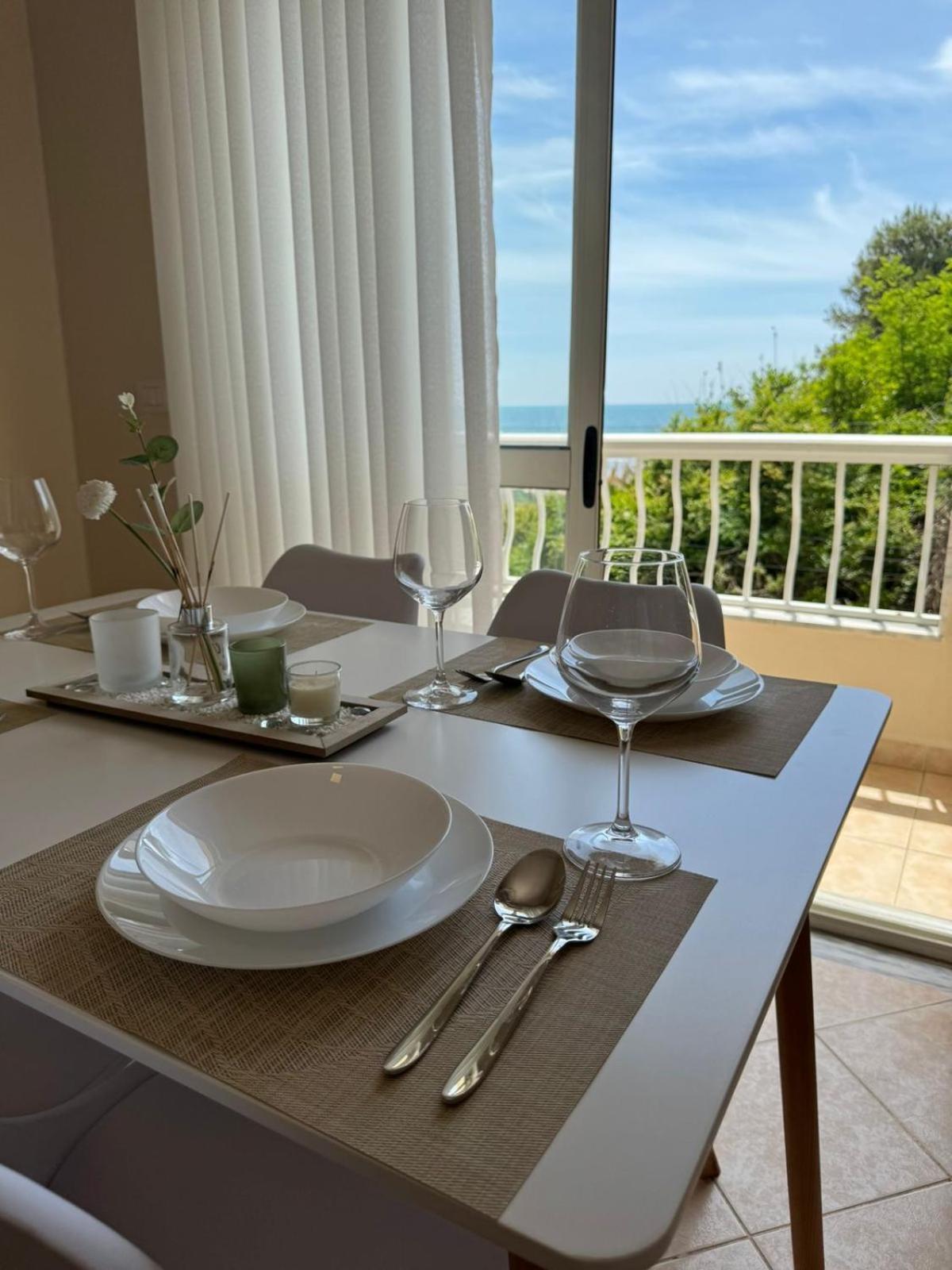 Sea & Gardenview Apartments Dıraç Dış mekan fotoğraf