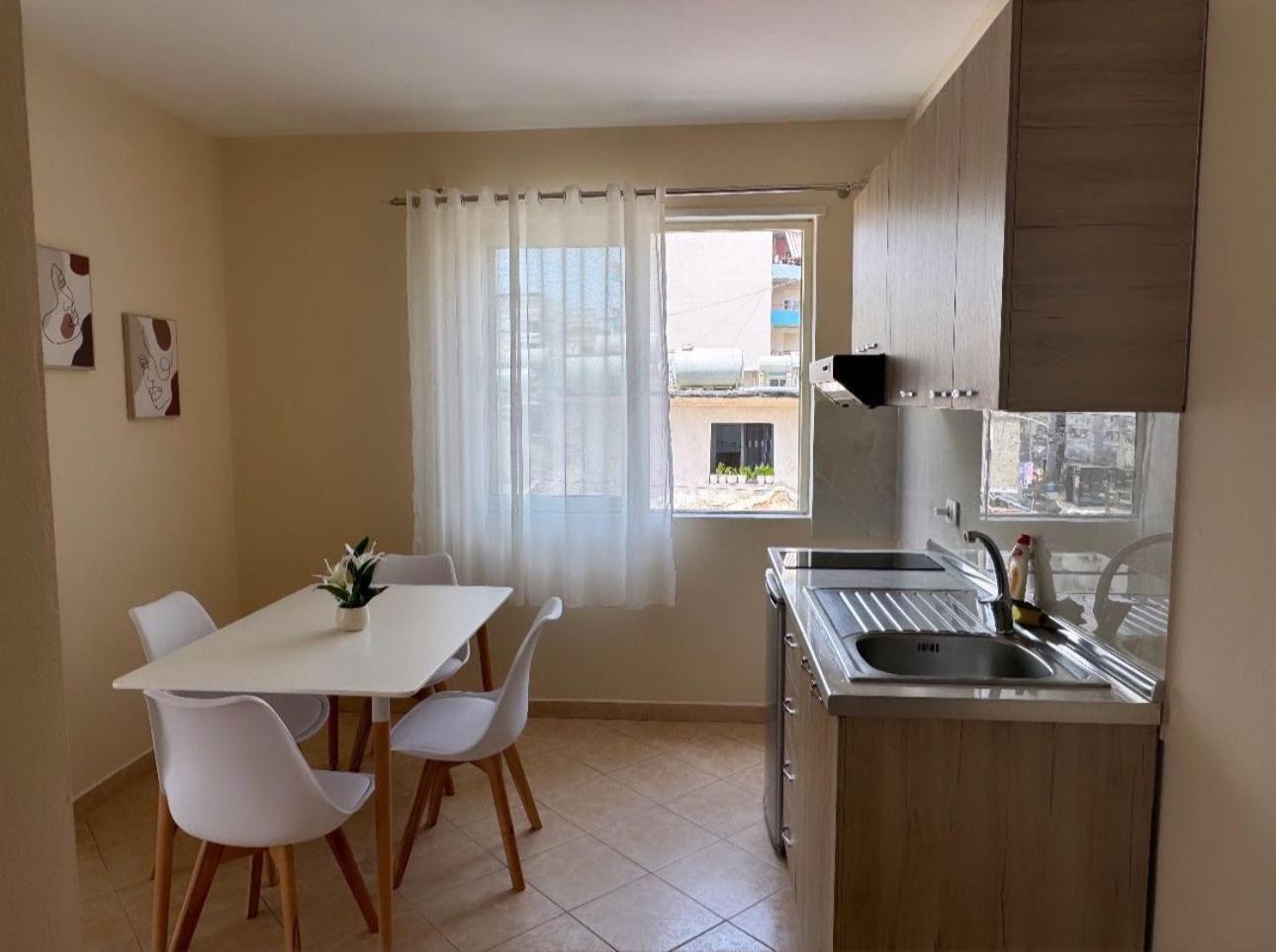 Sea & Gardenview Apartments Dıraç Dış mekan fotoğraf