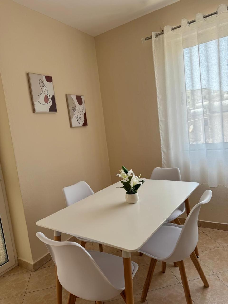 Sea & Gardenview Apartments Dıraç Dış mekan fotoğraf