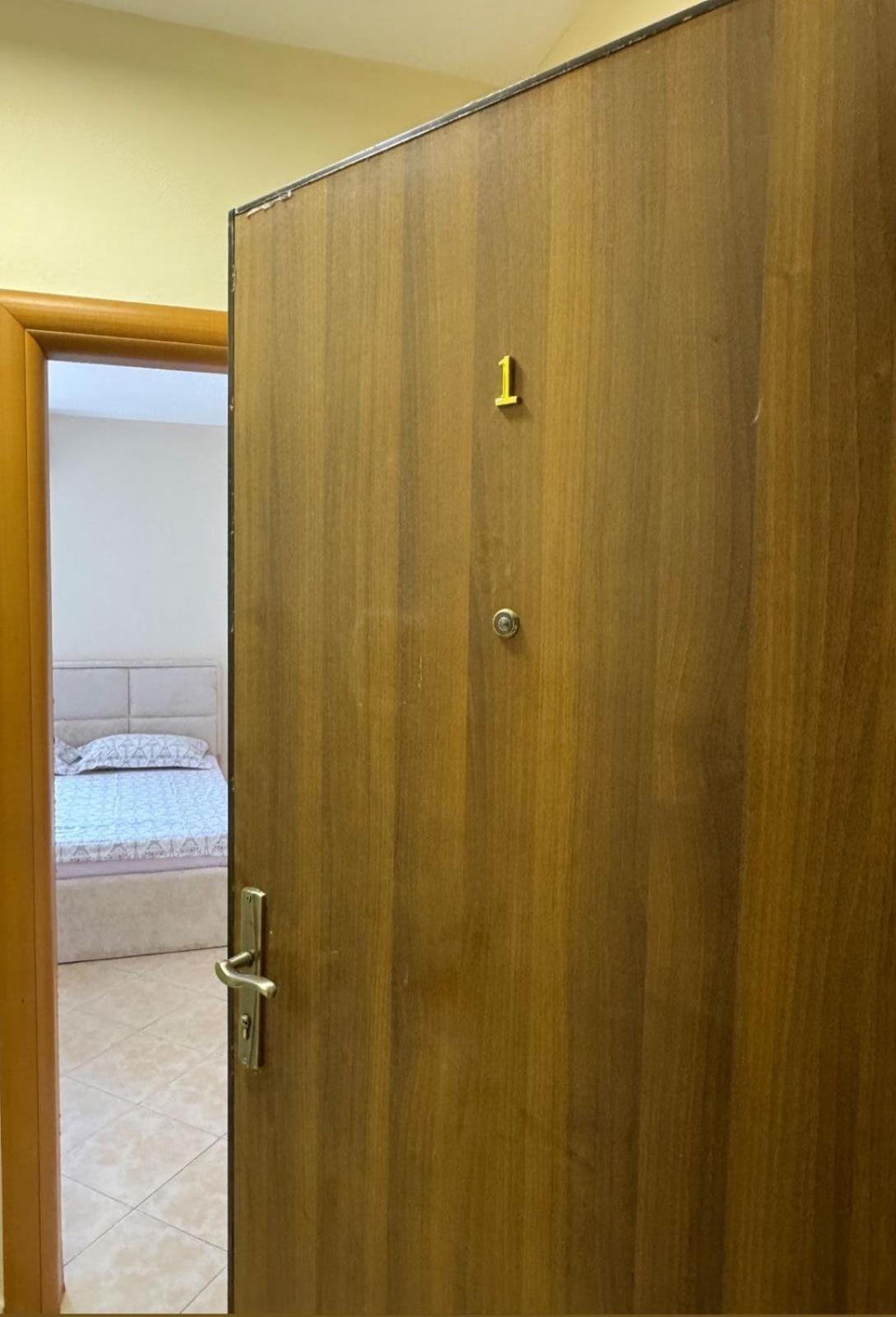 Sea & Gardenview Apartments Dıraç Dış mekan fotoğraf